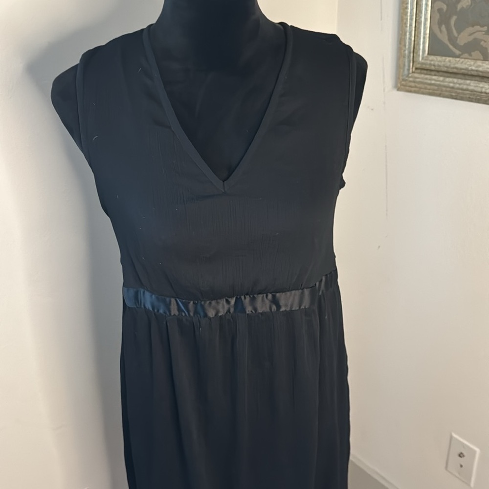 Motherhood Maternity black mixed media V neck sleeveless dress Sz L
